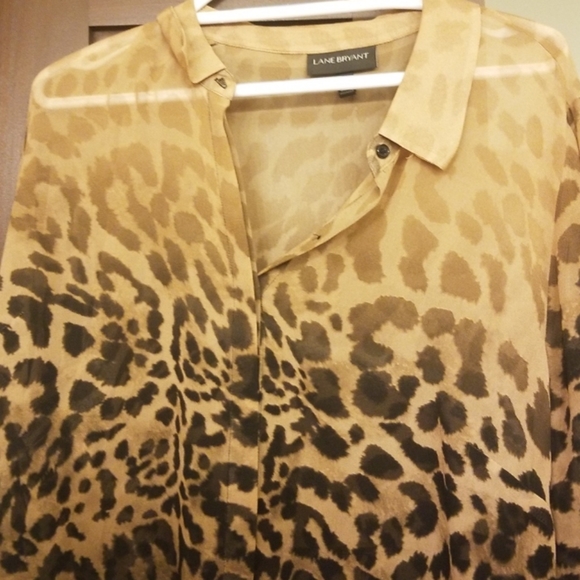 Button up blouse - Picture 2 of 4